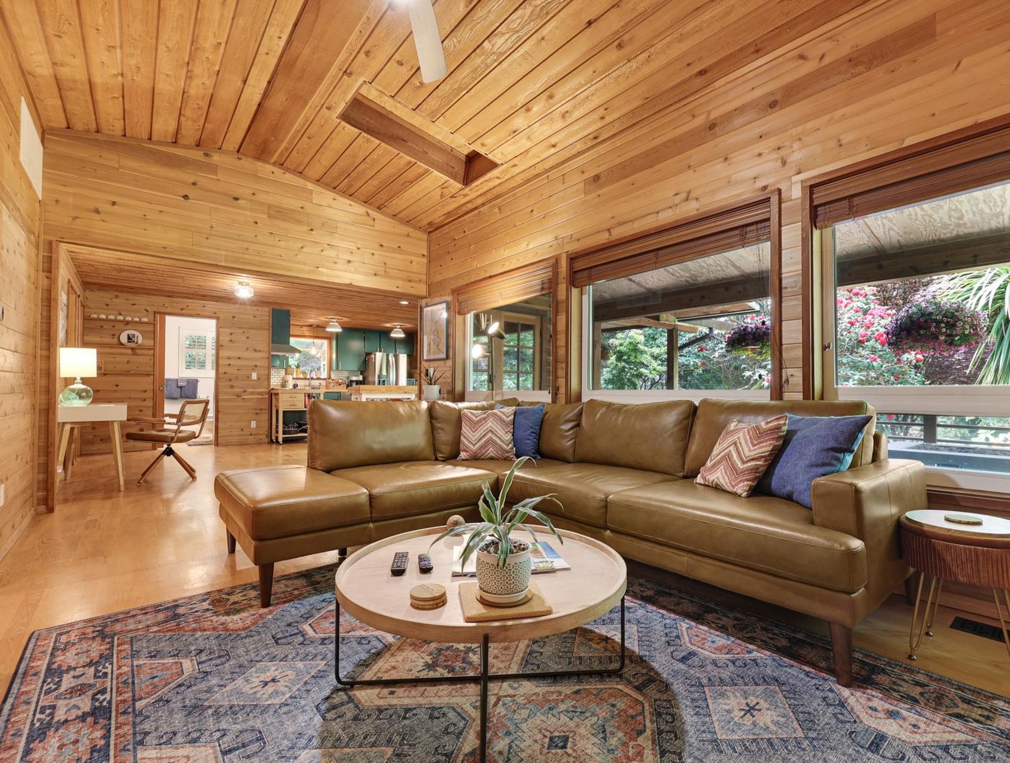 Woods Waves: Luxury Coast Cabin King Beds Pets Tillamook Dış mekan fotoğraf